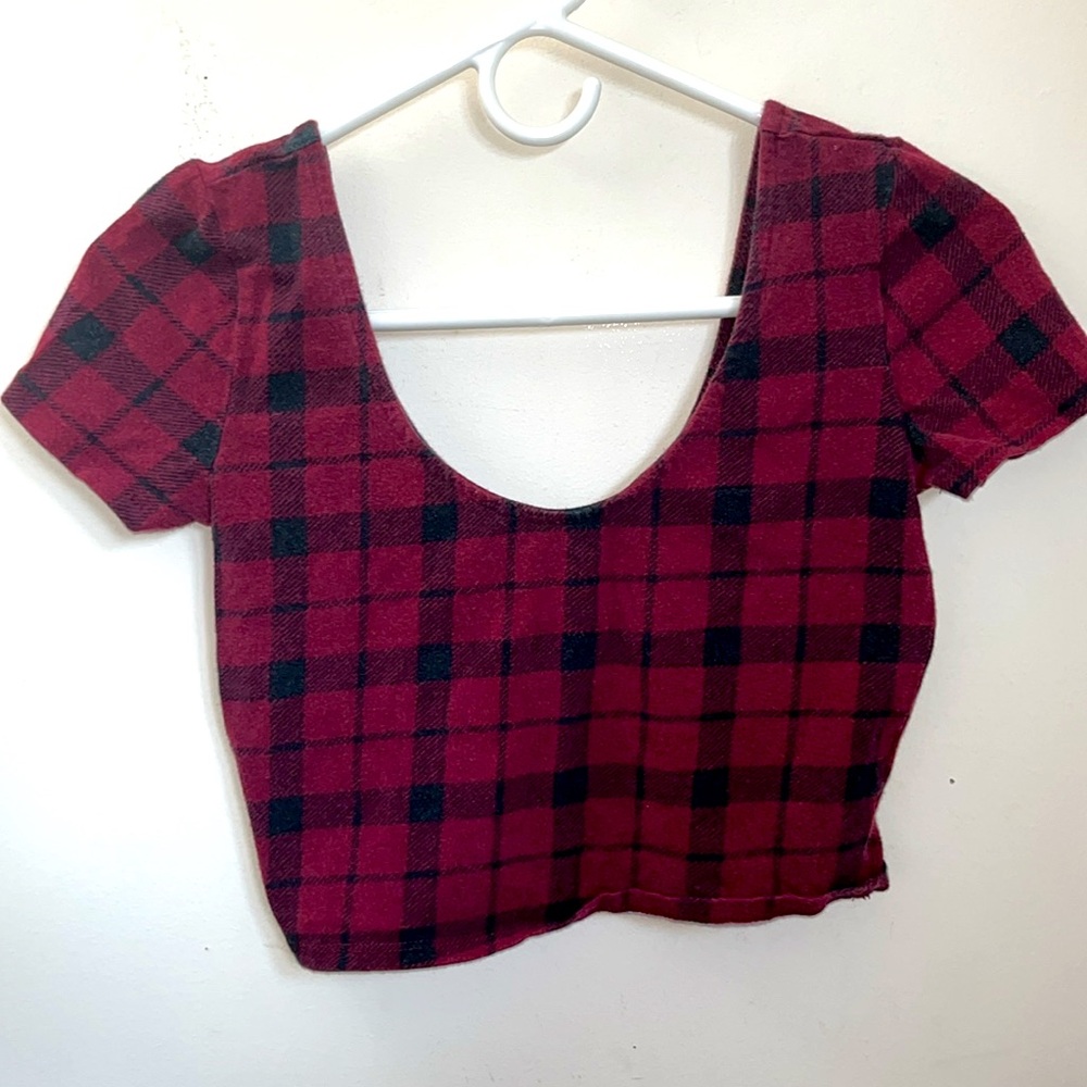 ✨🆕BNWOT!Forever21 Red Plaid Cropped T-Shirt!Sz M!BRAND NEW!NEVER WORN!✨ - Picture 2 of 4